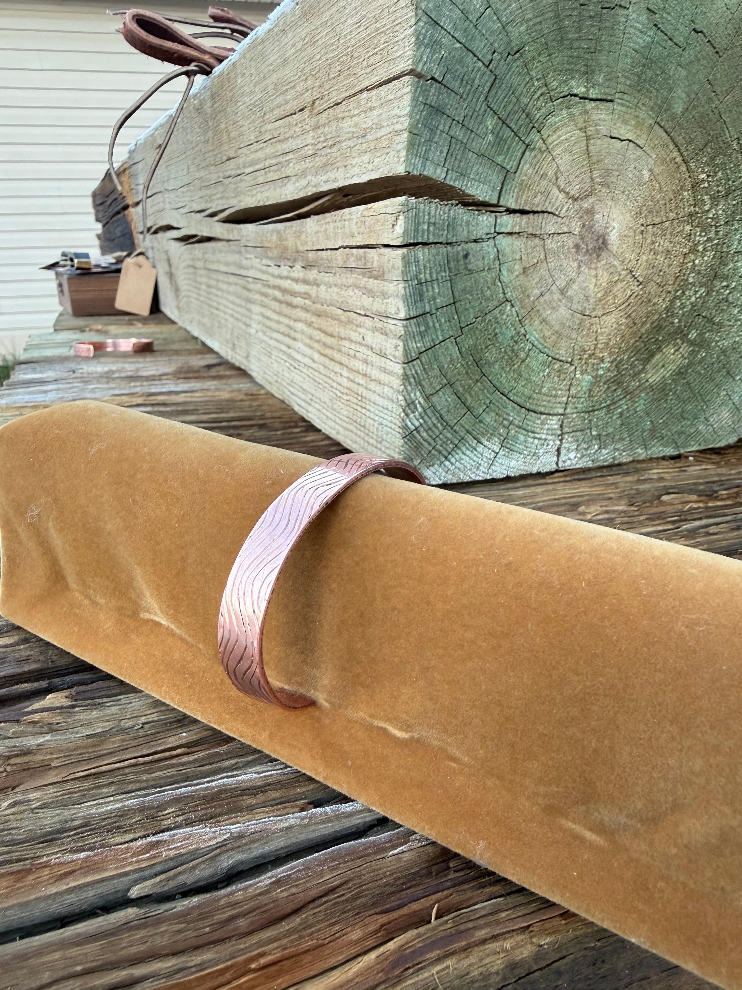 Wave copper cuff